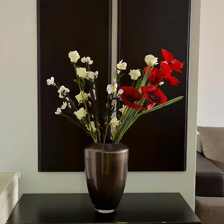 Summerland Beach Apt. *